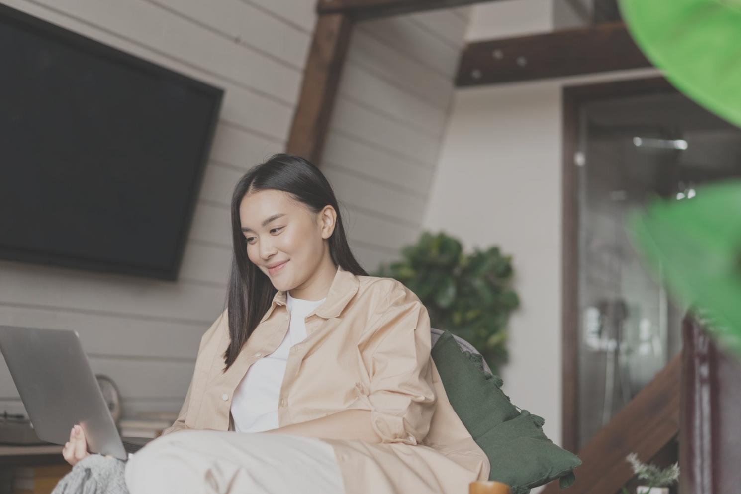 Teilnehmer während eines interaktiven Webinars zur Vertiefung von SEO-Strategien